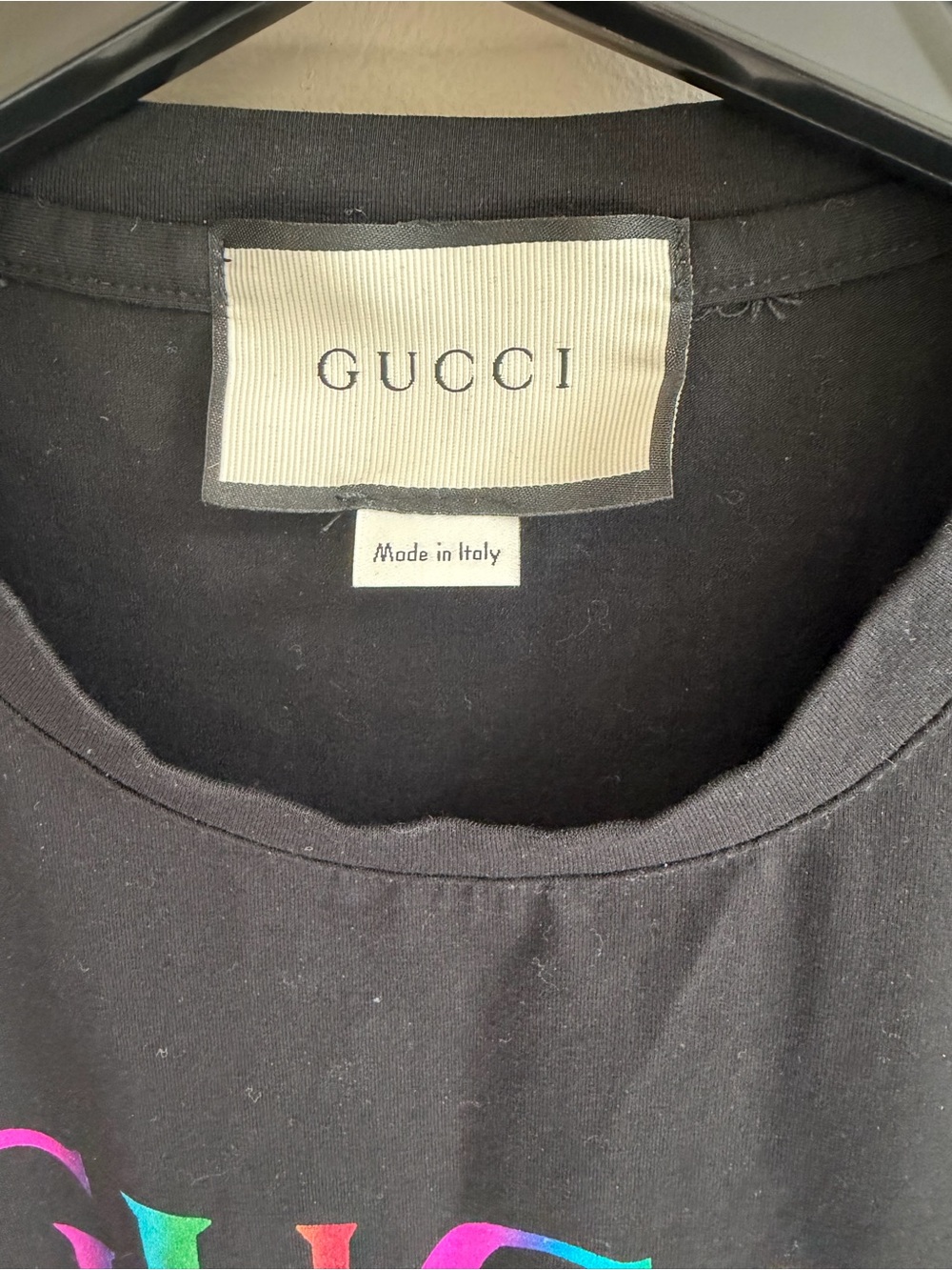 Gucci Black Short-Sleeve Tee with Iridescent Rainbow Logo - Picture 3 of 5
